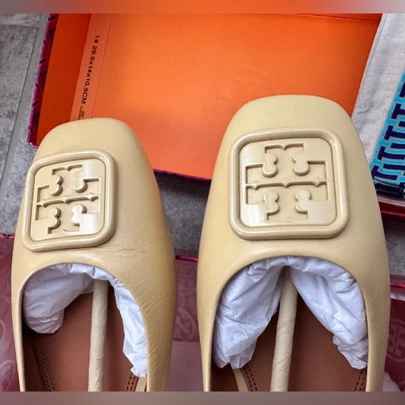 NIB New In Box Tory Burch GEORGIA BALLET
WRINKLE CALF LEATHER Flats - size 8.5 - Picture 8 of 9